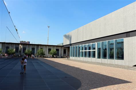 arte italiana fondazione prada|prada gallery milan.